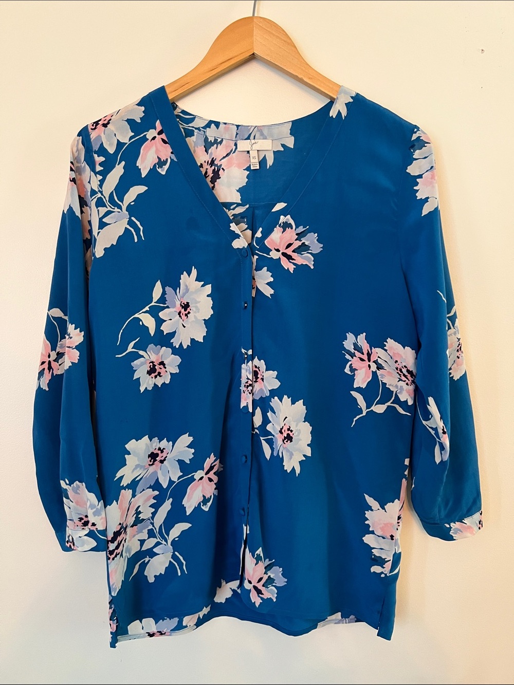 Joie 100% Silk Teal Floral V-Neck Button Blouse